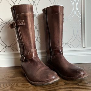 Bed STÜ Boots